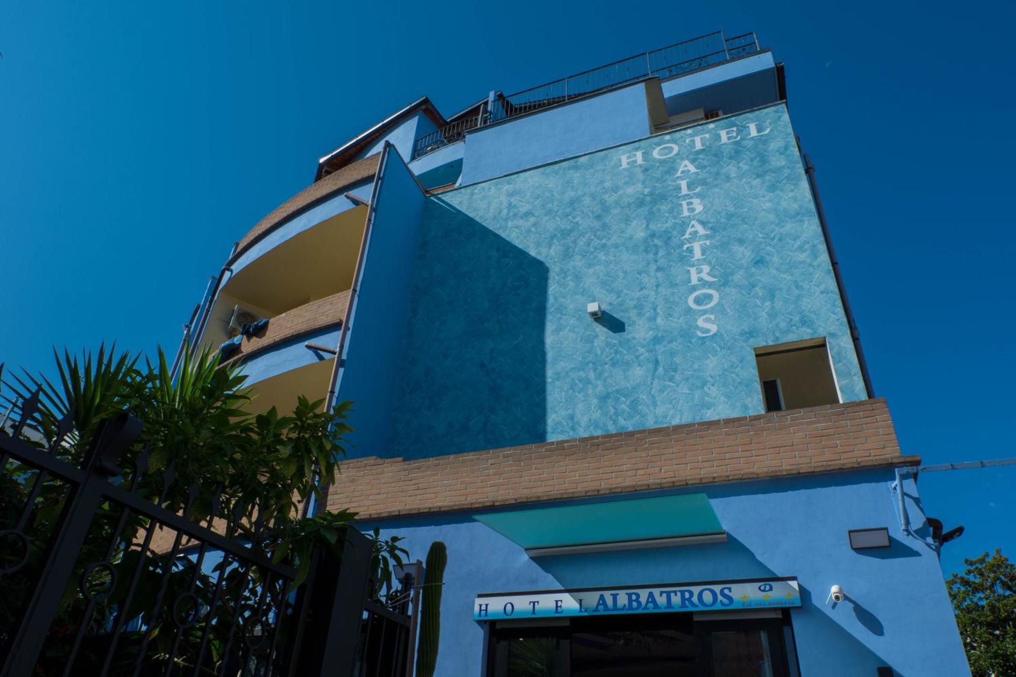 Hotel Albatros Roseto Degli Abruzzi Buitenkant foto