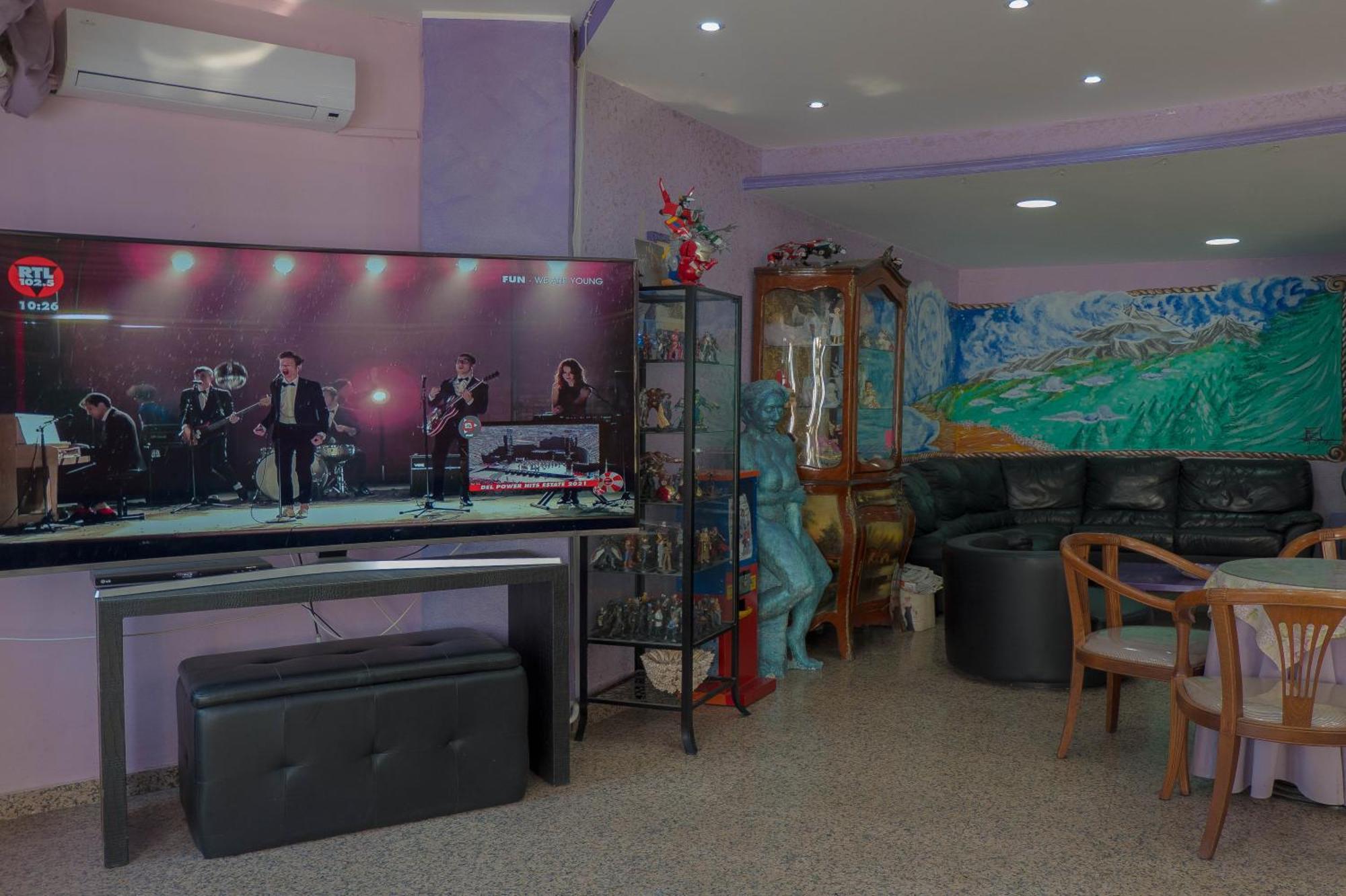 Hotel Albatros Roseto Degli Abruzzi Buitenkant foto